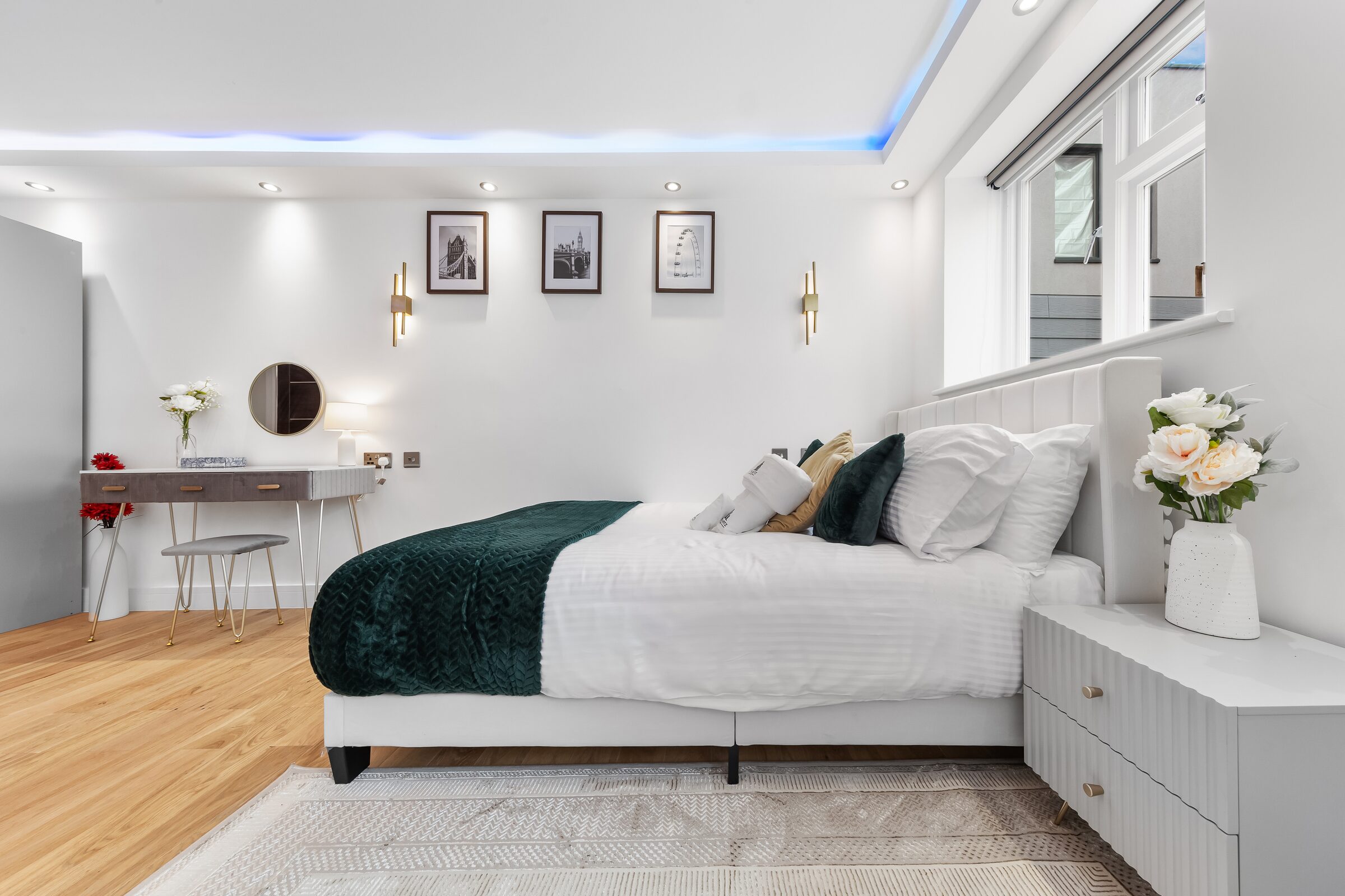 Master bedroom with London artwork
