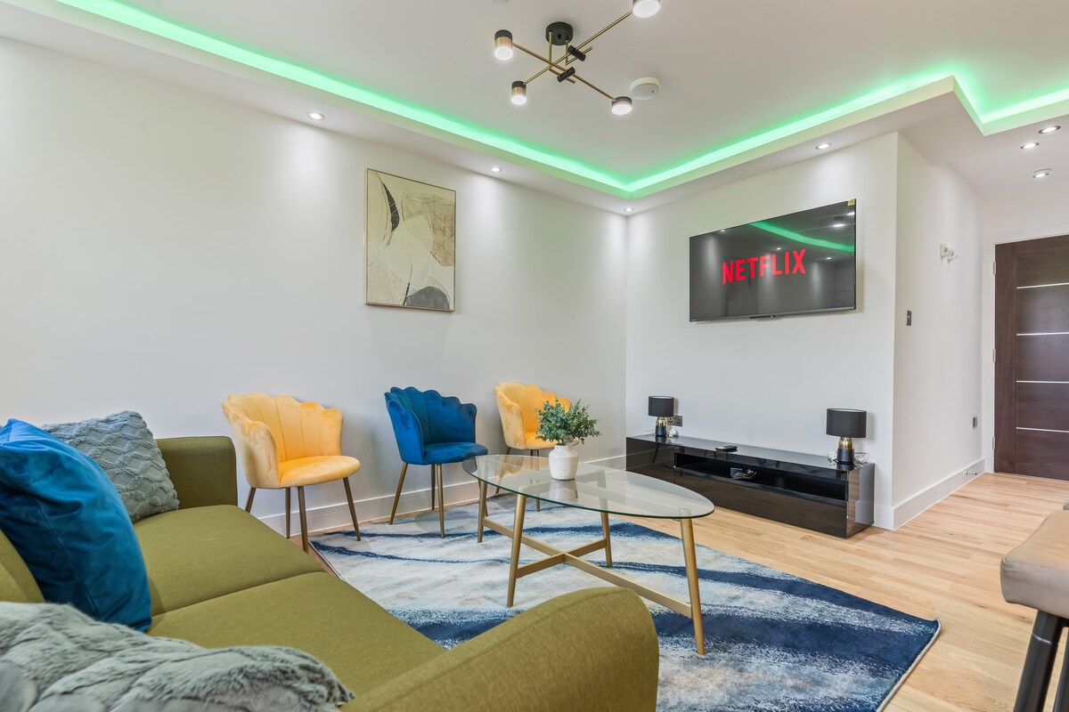 Lounge seating area