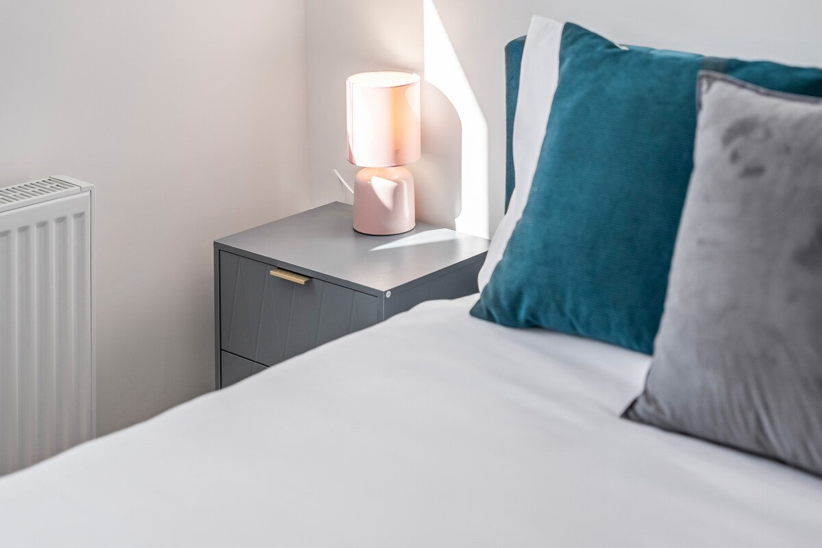 Bedside detail