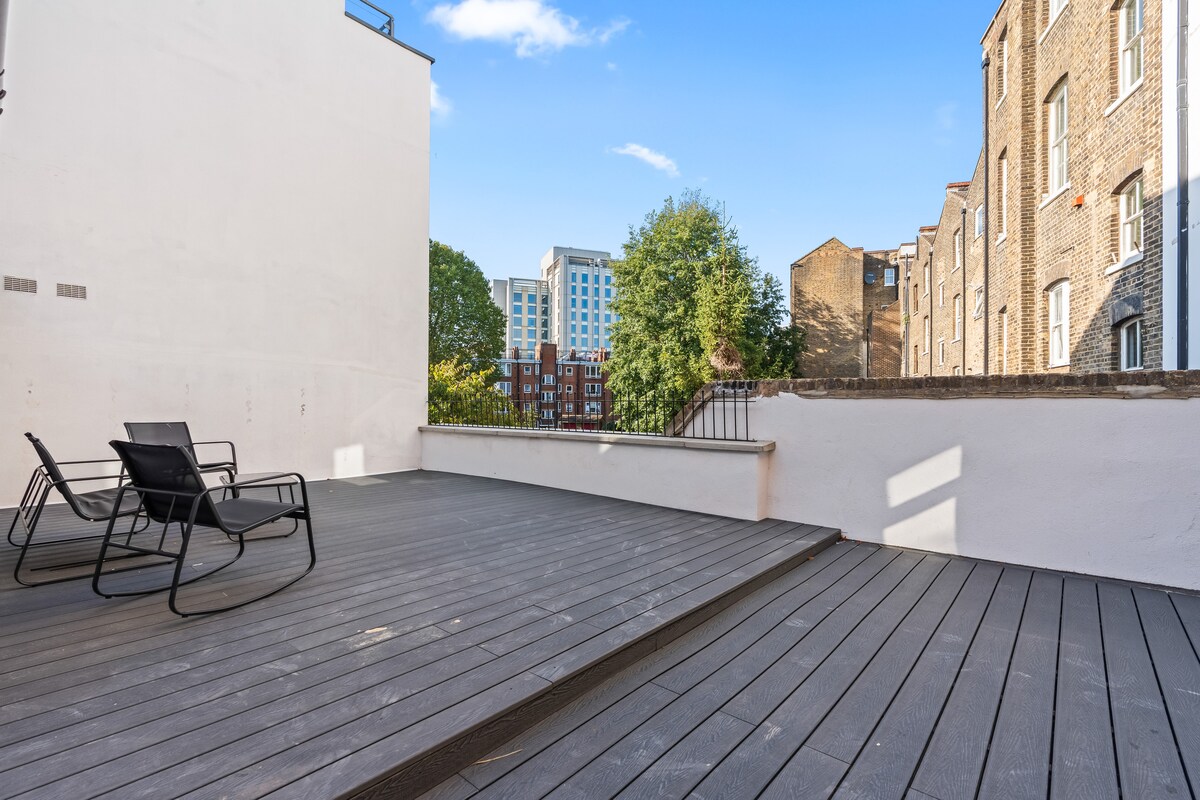 Shared rooftop terrace
